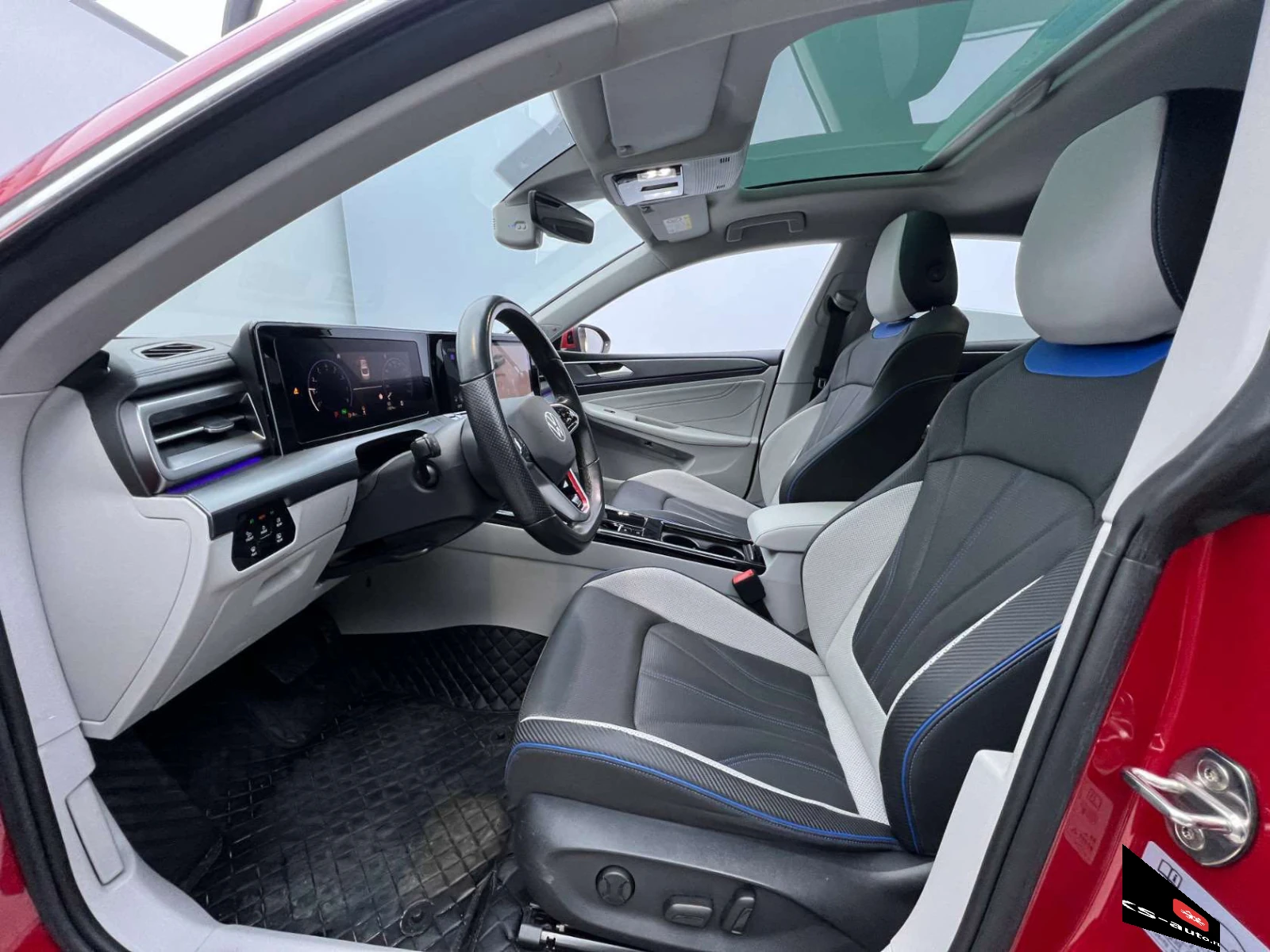 Volkswagen Lamando, 2022г, передний привод, робот