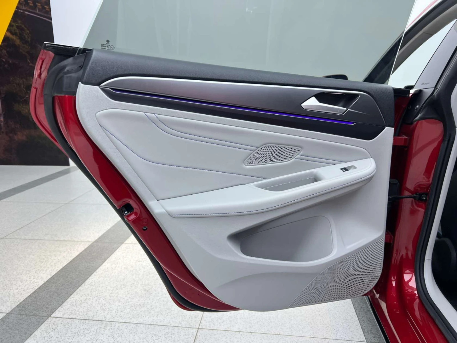 Volkswagen Lamando, 2022г, передний привод, робот