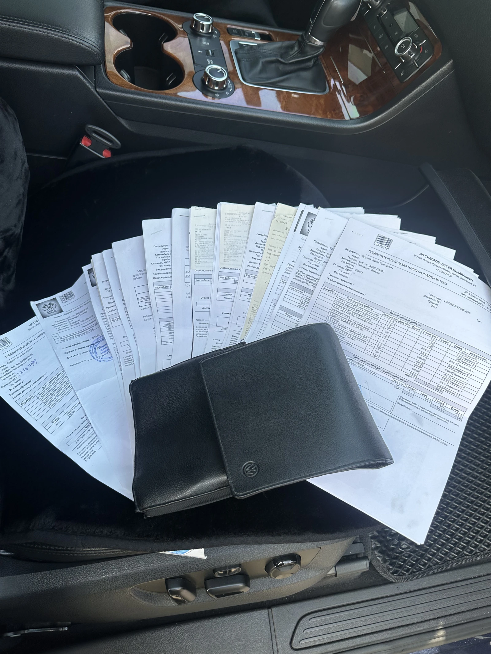 Volkswagen Touareg, 2011г, полный привод, автомат