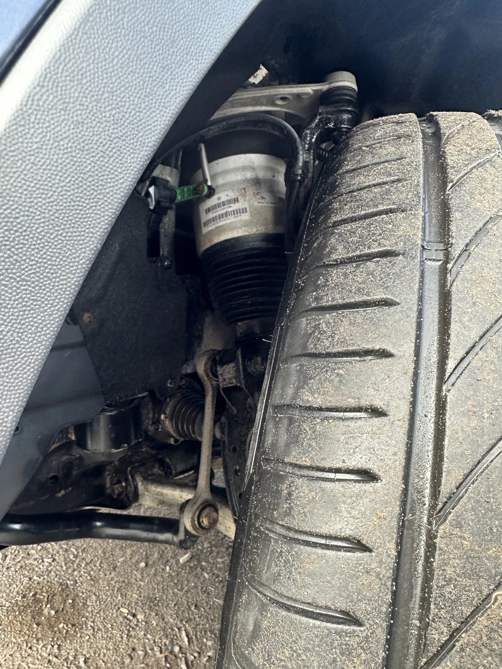 Volkswagen Touareg, 2011г, полный привод, автомат