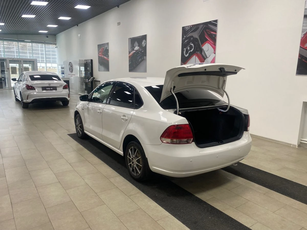 Volkswagen Polo, 2013г, передний привод, механика