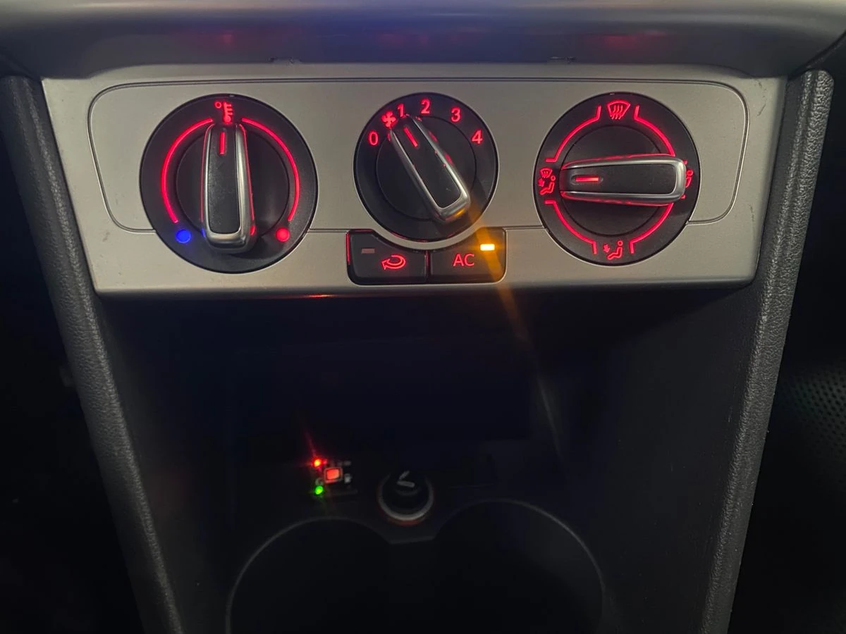 Volkswagen Polo, 2013г, передний привод, механика