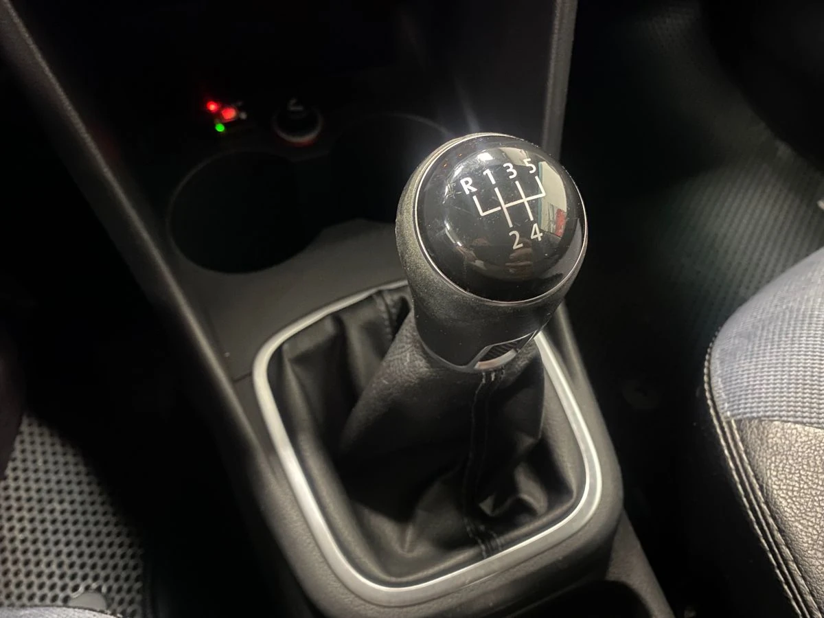 Volkswagen Polo, 2013г, передний привод, механика