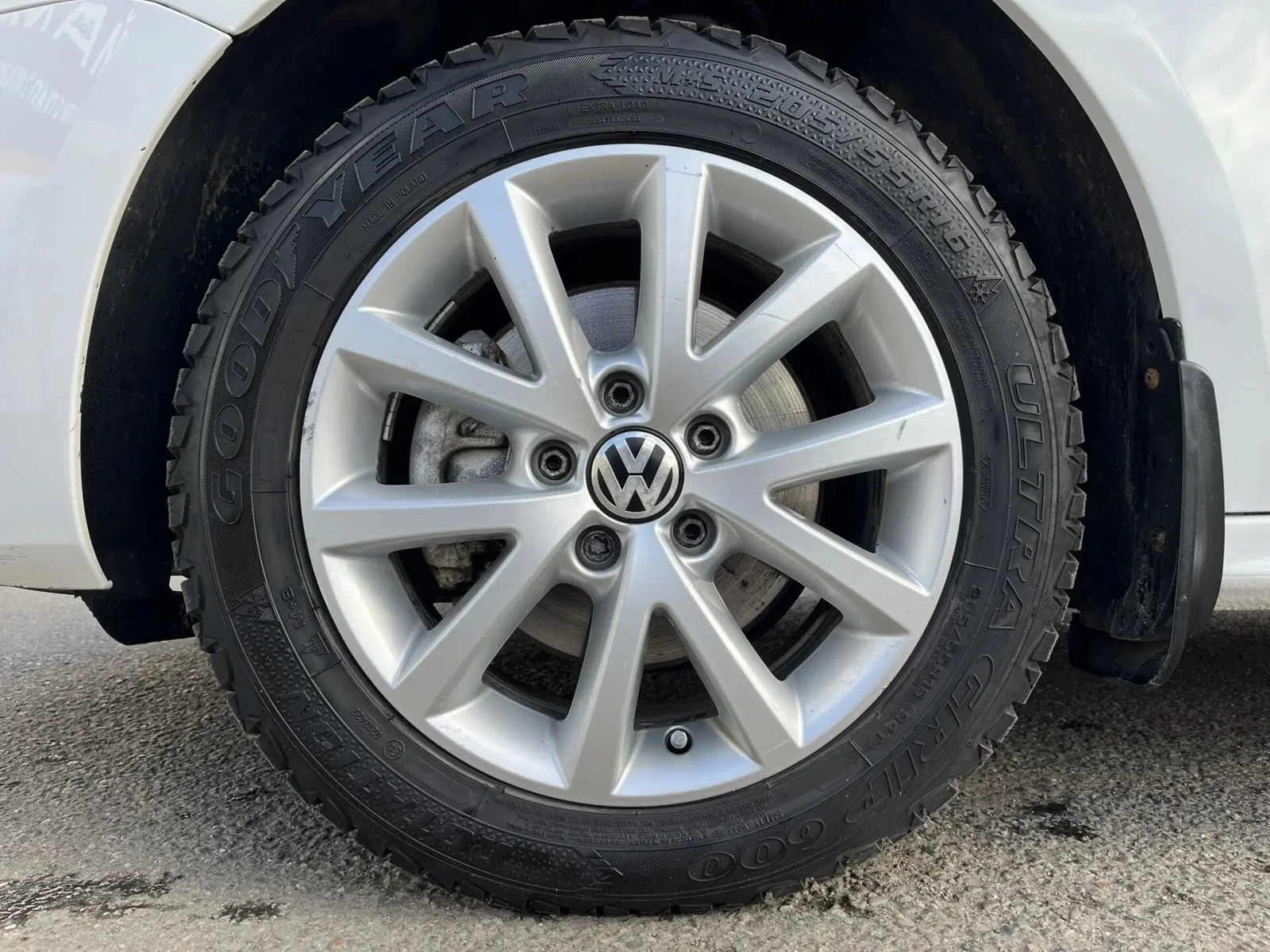 Volkswagen Jetta, 2013г, передний привод, робот