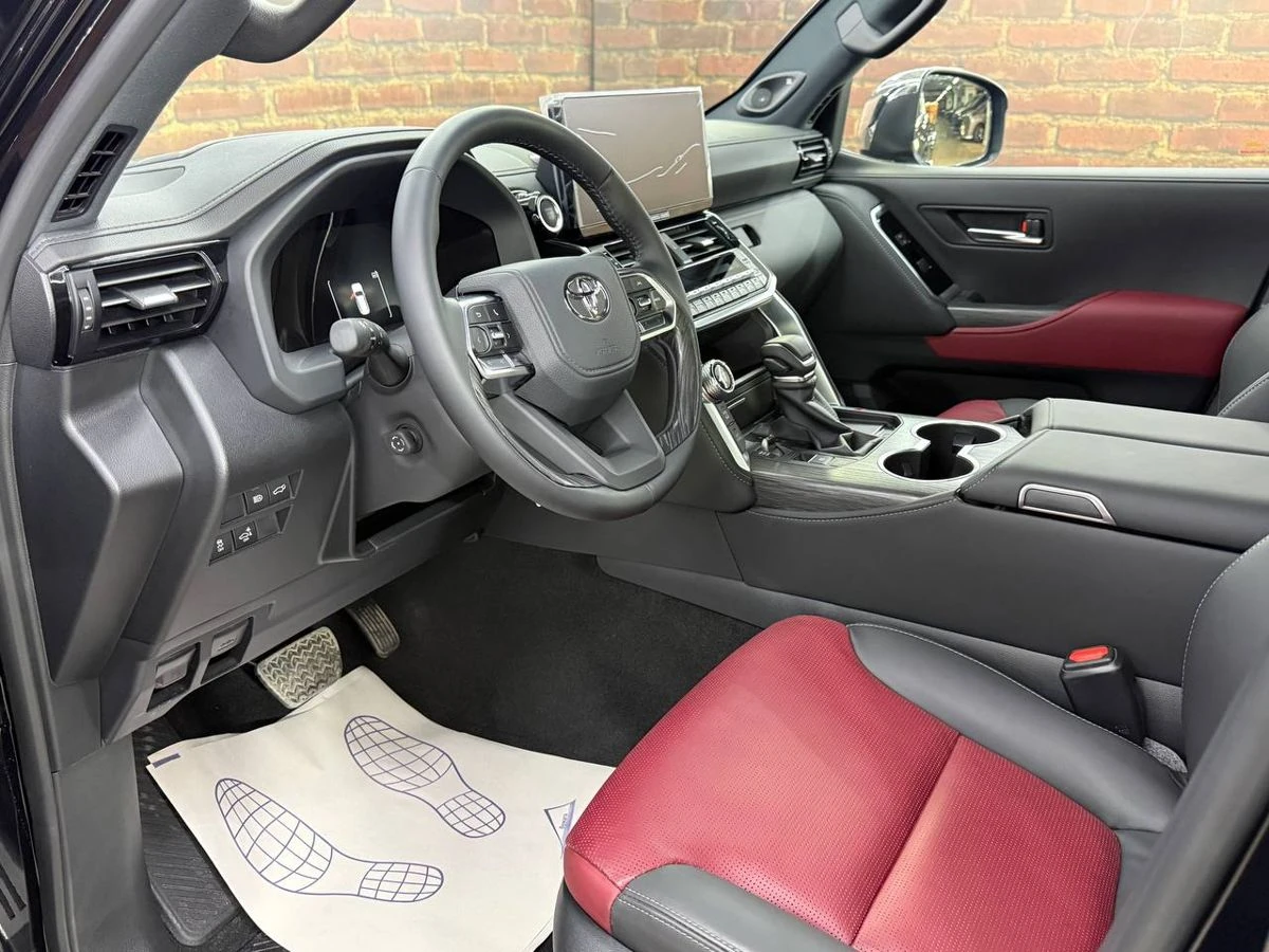 Toyota Land Cruiser, 2025г, полный привод, автомат