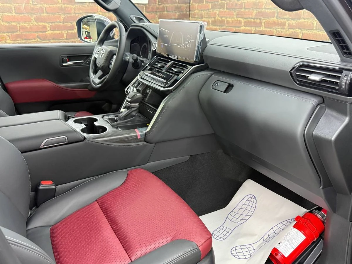 Toyota Land Cruiser, 2025г, полный привод, автомат