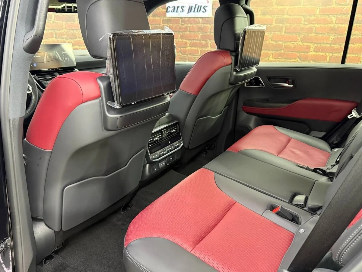 Toyota Land Cruiser, 2025г, полный привод, автомат