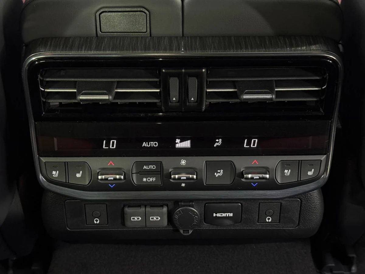 Toyota Land Cruiser, 2025г, полный привод, автомат