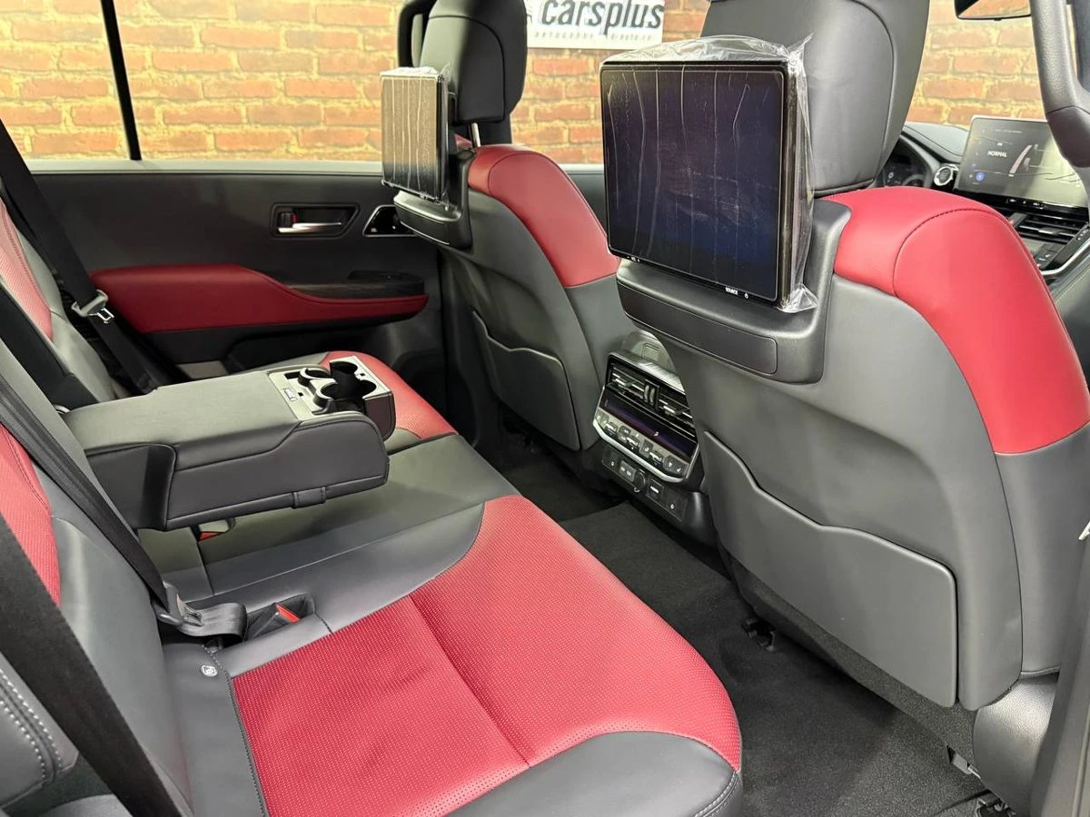 Toyota Land Cruiser, 2025г, полный привод, автомат