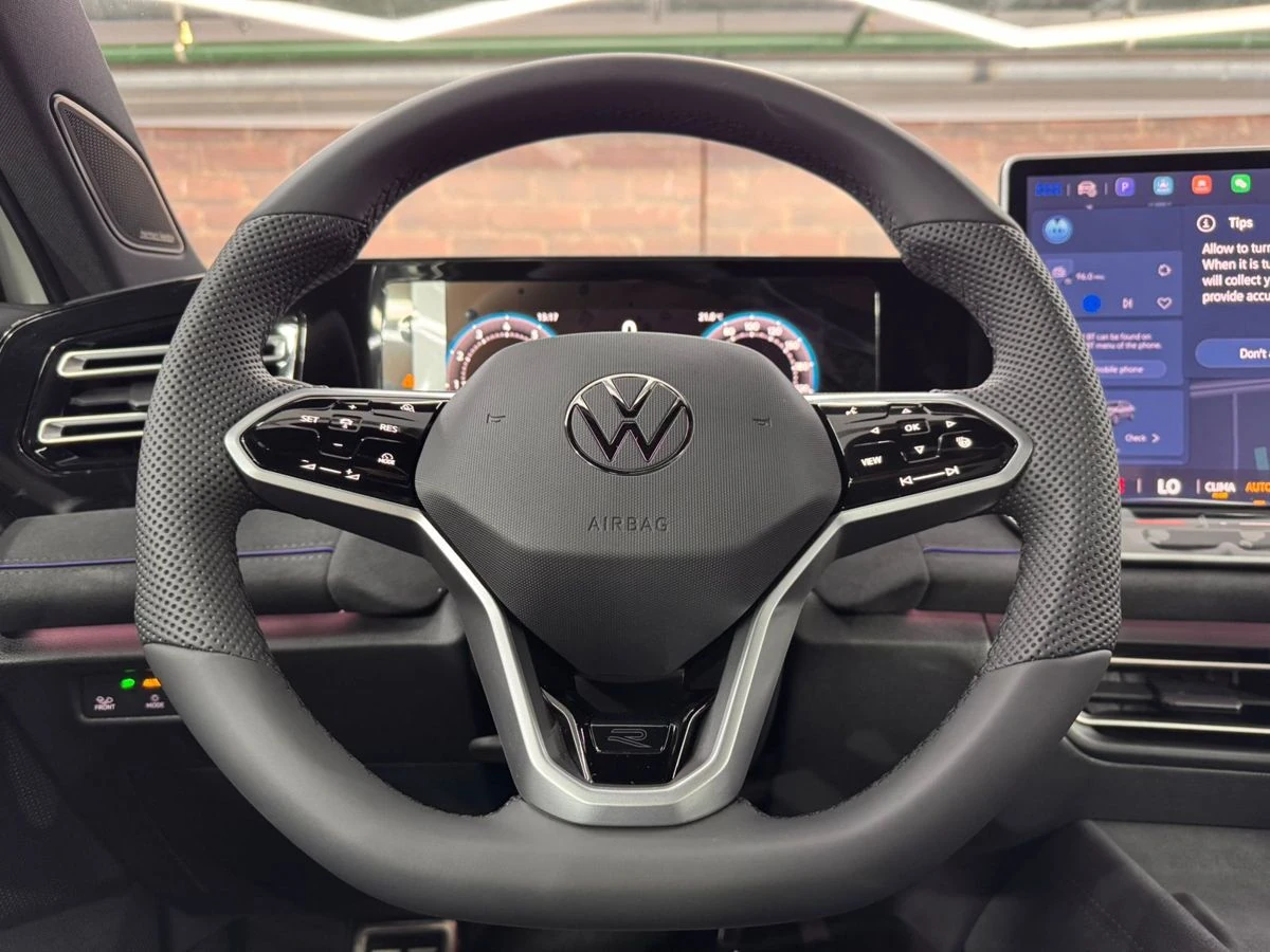 Volkswagen Tiguan, 2026г, полный привод, робот