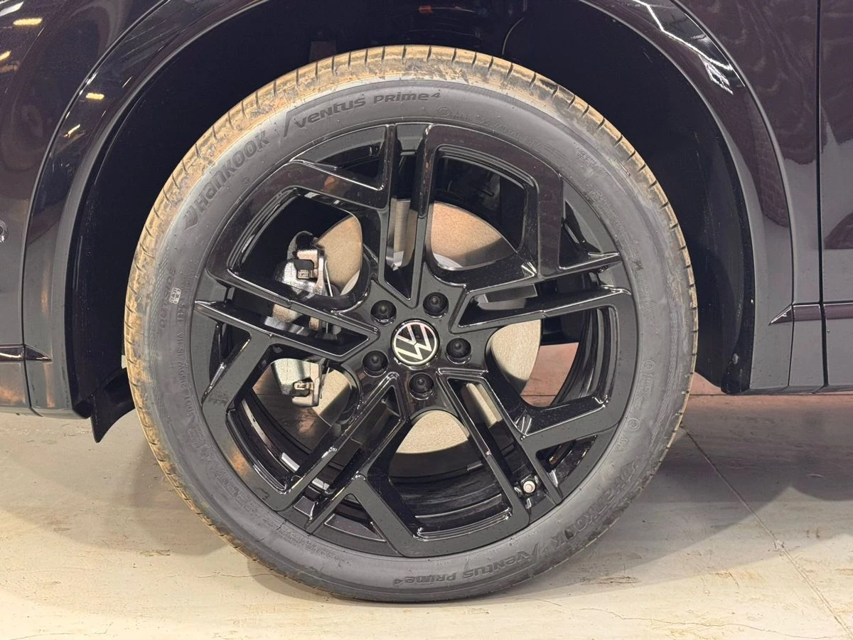 Volkswagen Tiguan, 2026г, полный привод, робот