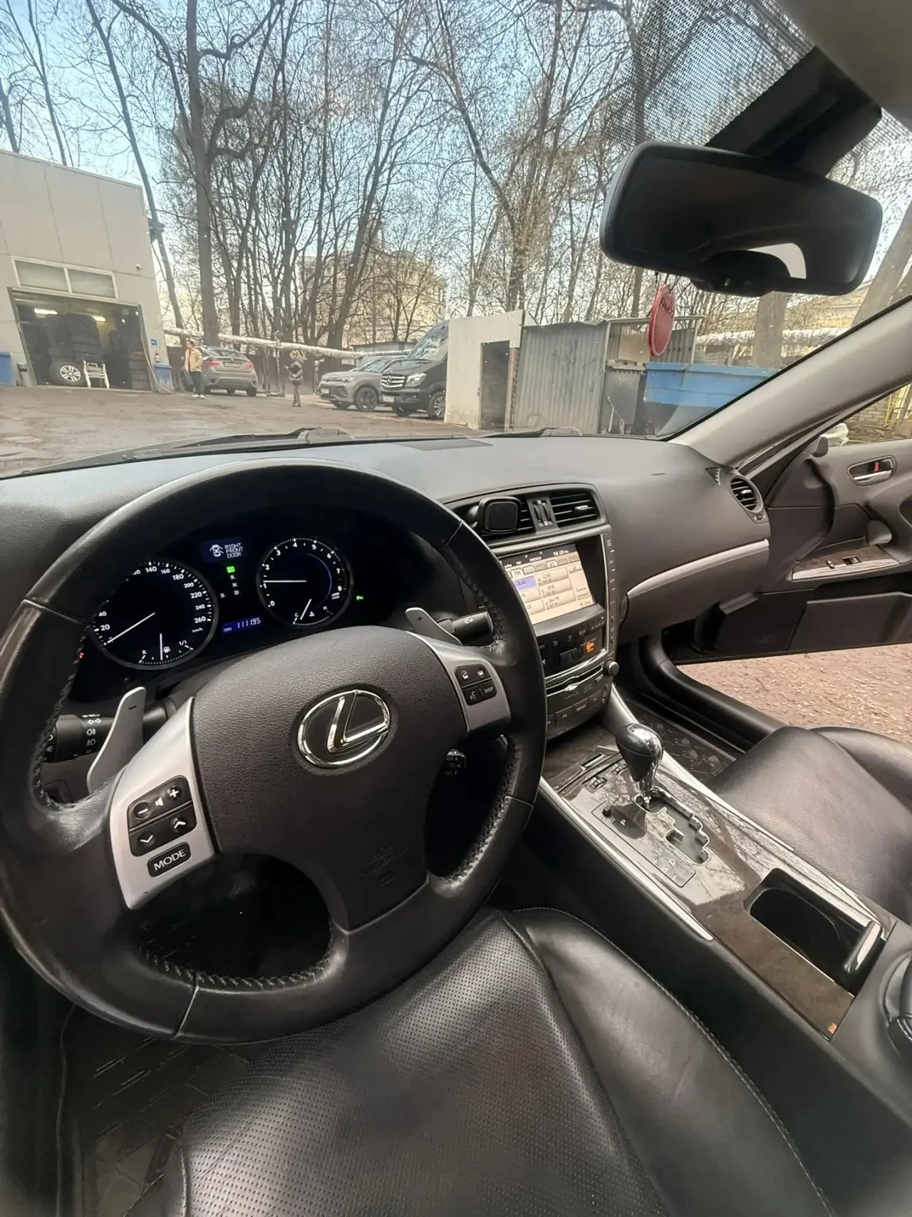 Lexus IS, 2012г, задний привод, автомат