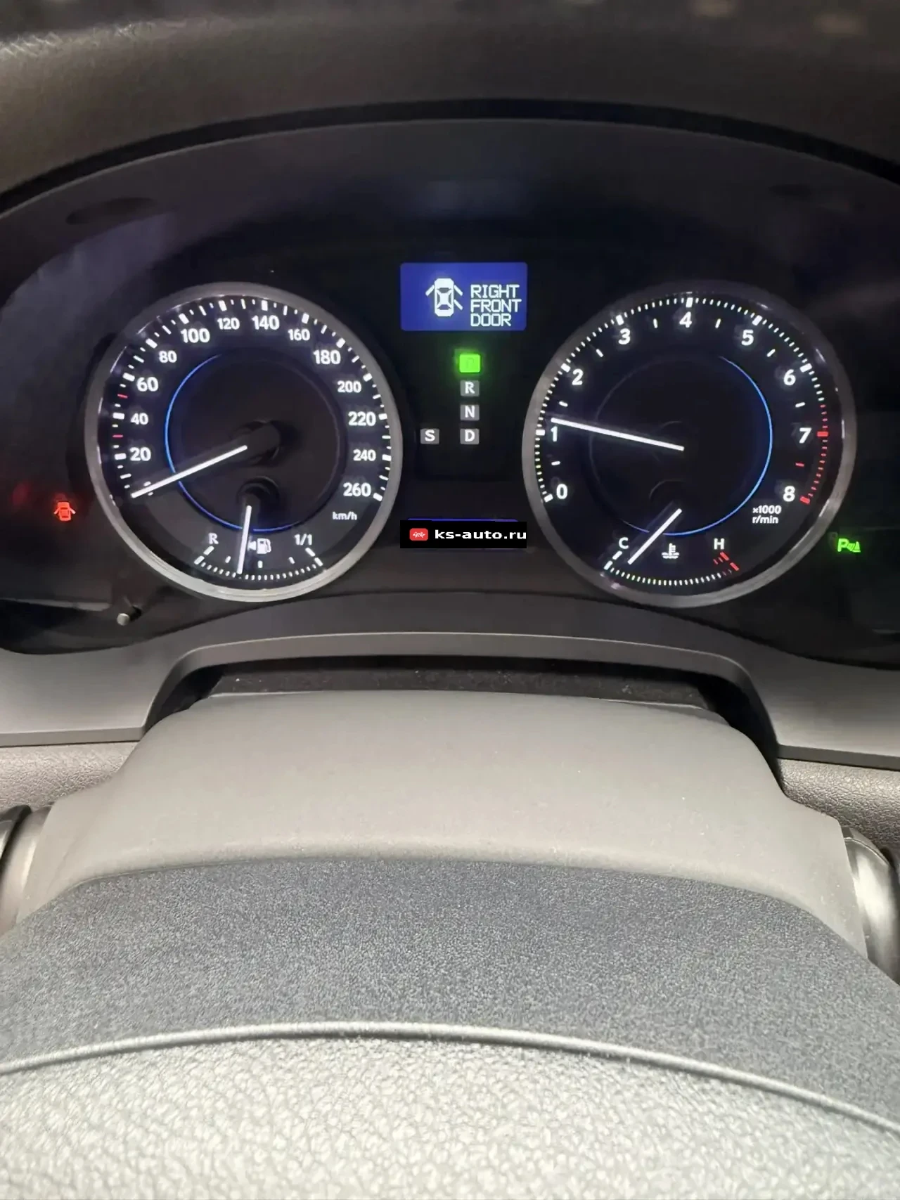 Lexus IS, 2012г, задний привод, автомат