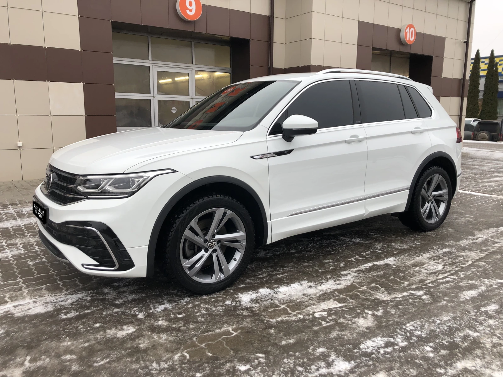 Volkswagen Tiguan, 2021г, полный привод, робот