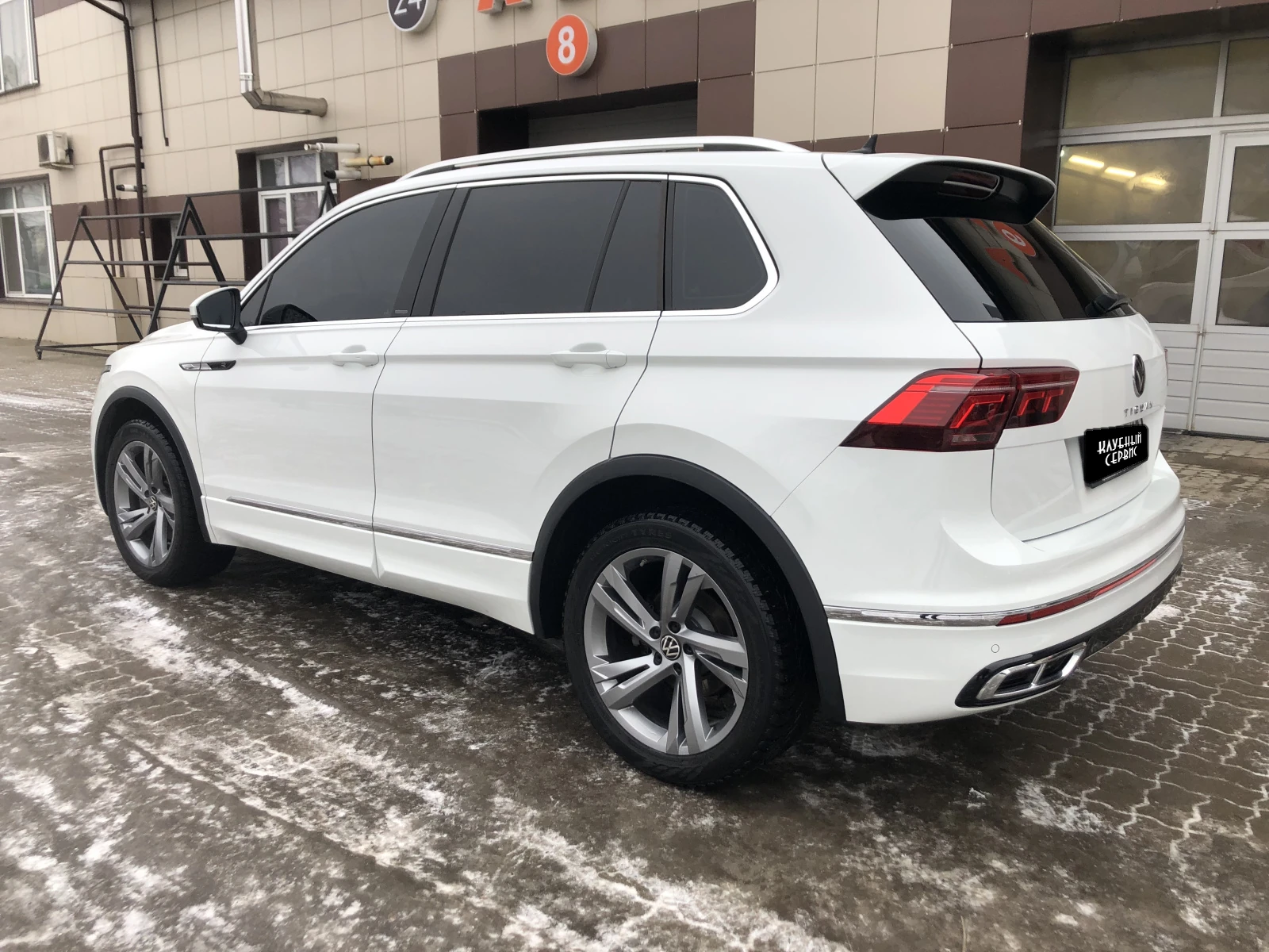 Volkswagen Tiguan, 2021г, полный привод, робот