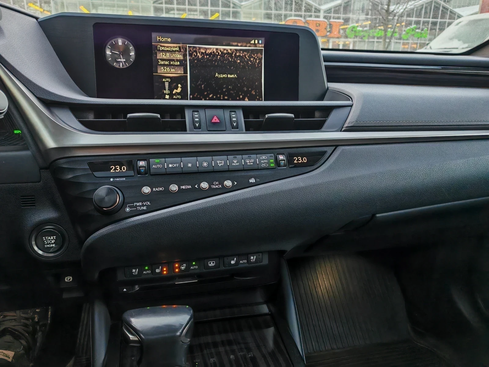 Lexus ES, 2019г, передний привод, автомат