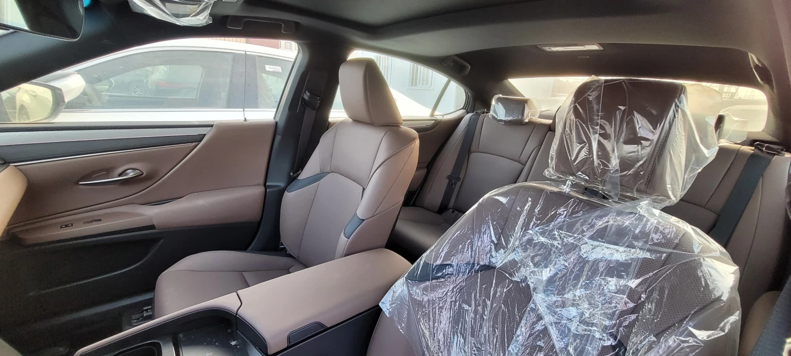 Lexus ES, 2025г, передний привод, вариатор