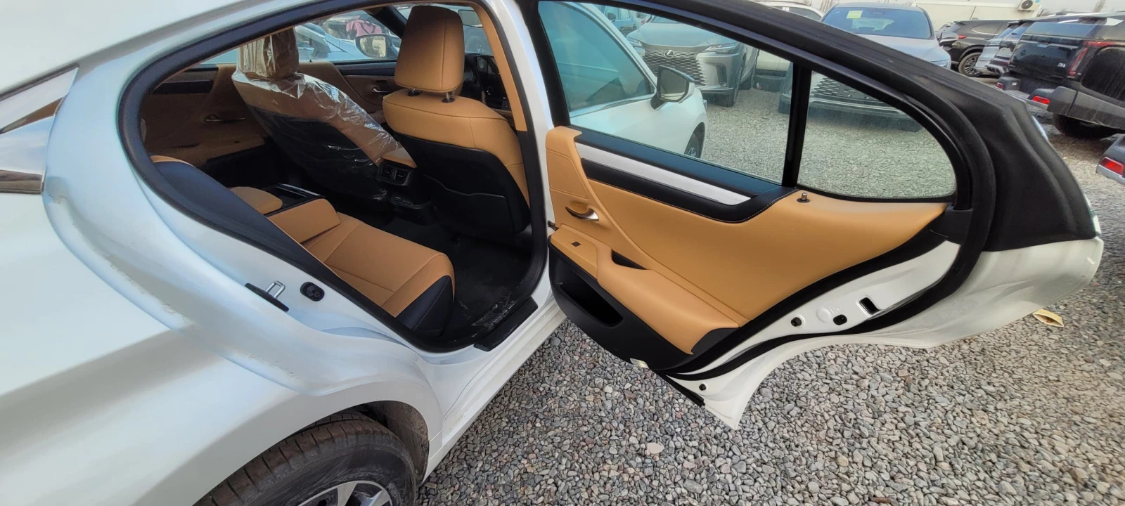 Lexus ES, 2025г, передний привод, вариатор