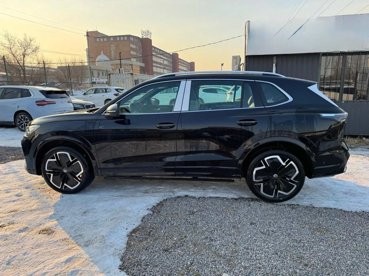 Volkswagen Tiguan, 2026г, полный привод, робот