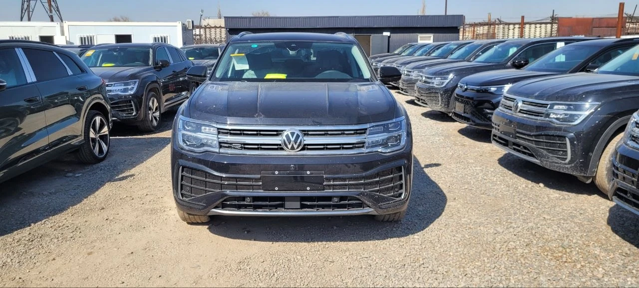 Volkswagen Teramont, 2026г, полный привод, робот