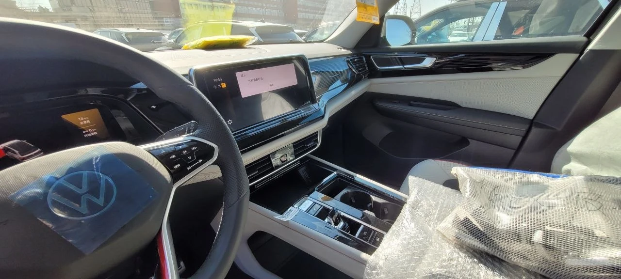 Volkswagen Teramont, 2026г, полный привод, робот