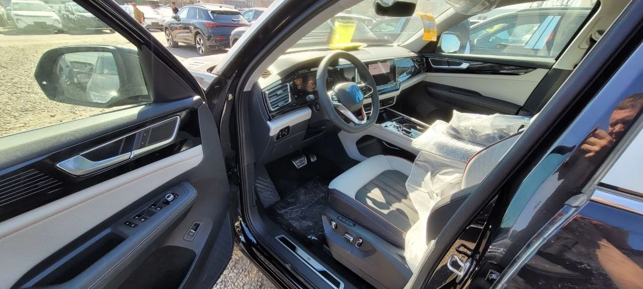 Volkswagen Teramont, 2026г, полный привод, робот