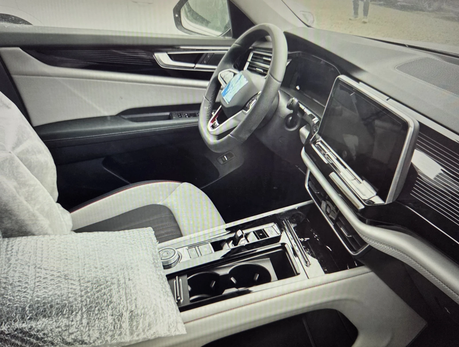 Volkswagen Teramont, 2026г, полный привод, робот