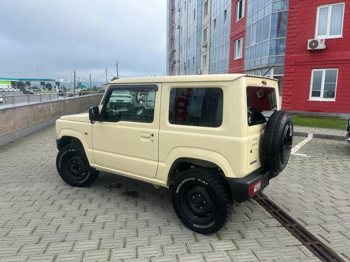 Suzuki Jimny, 2023г, полный привод, механика