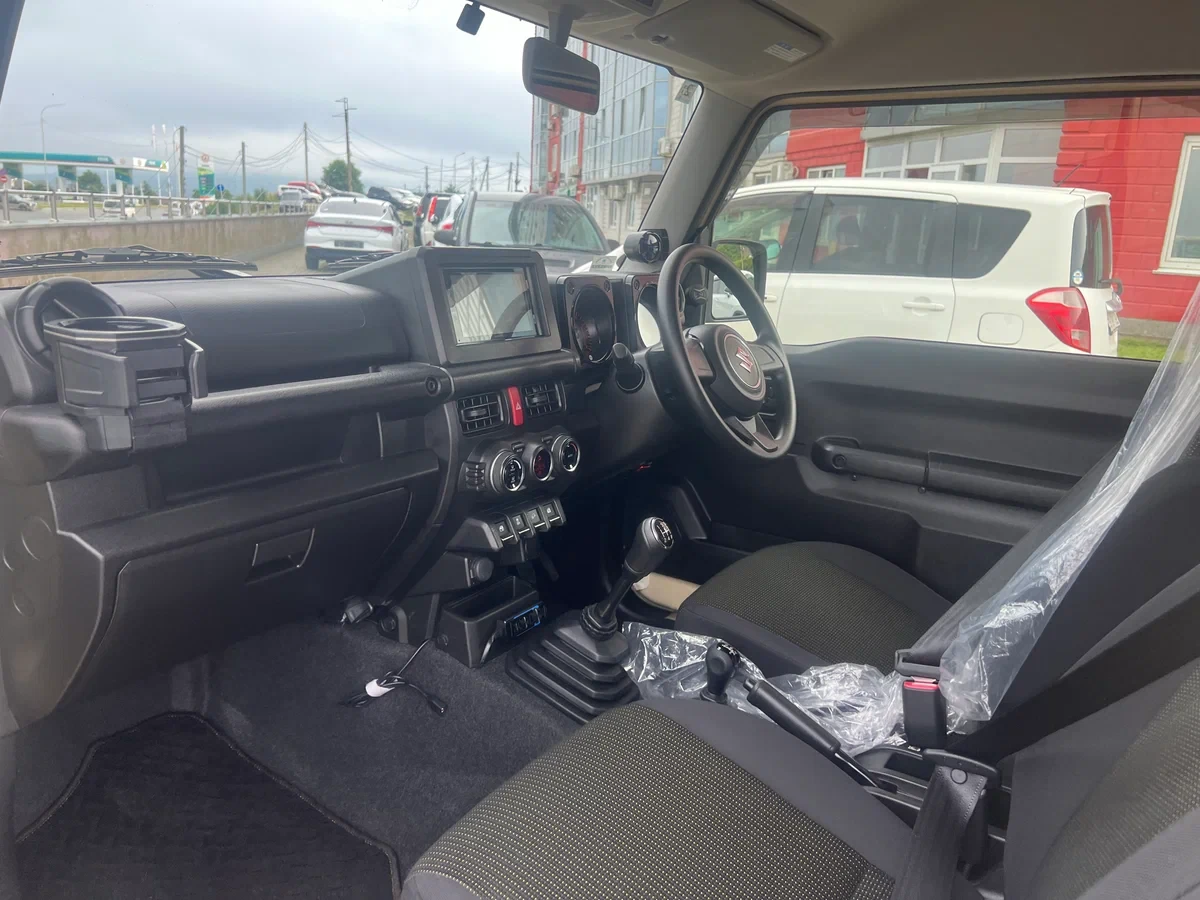 Suzuki Jimny, 2023г, полный привод, механика