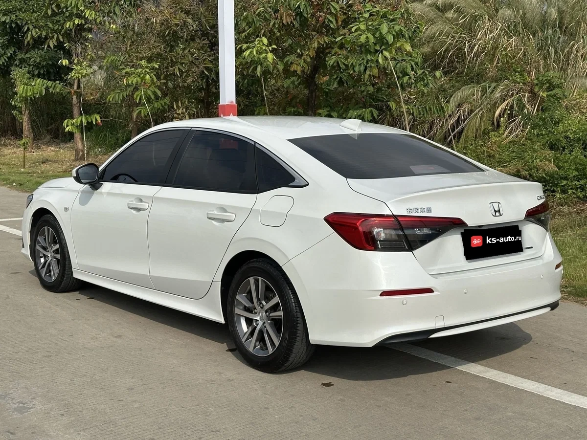 Honda Civic, 2022г, передний привод, вариатор