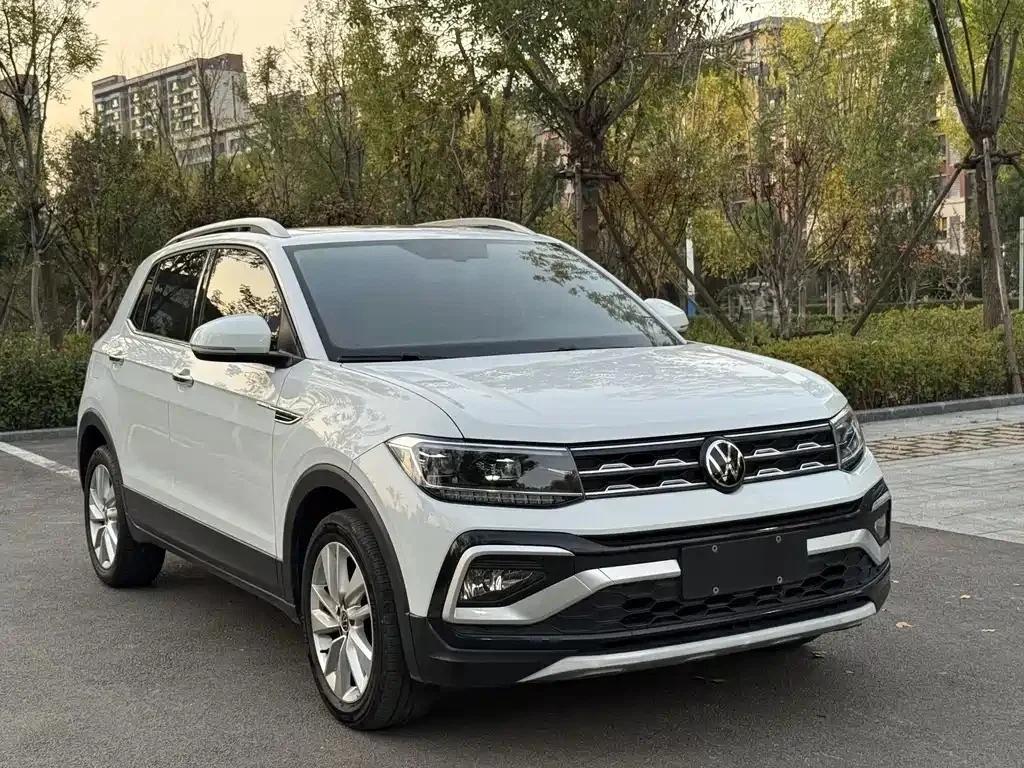 Volkswagen T-Cross, 2021г, передний привод, автомат