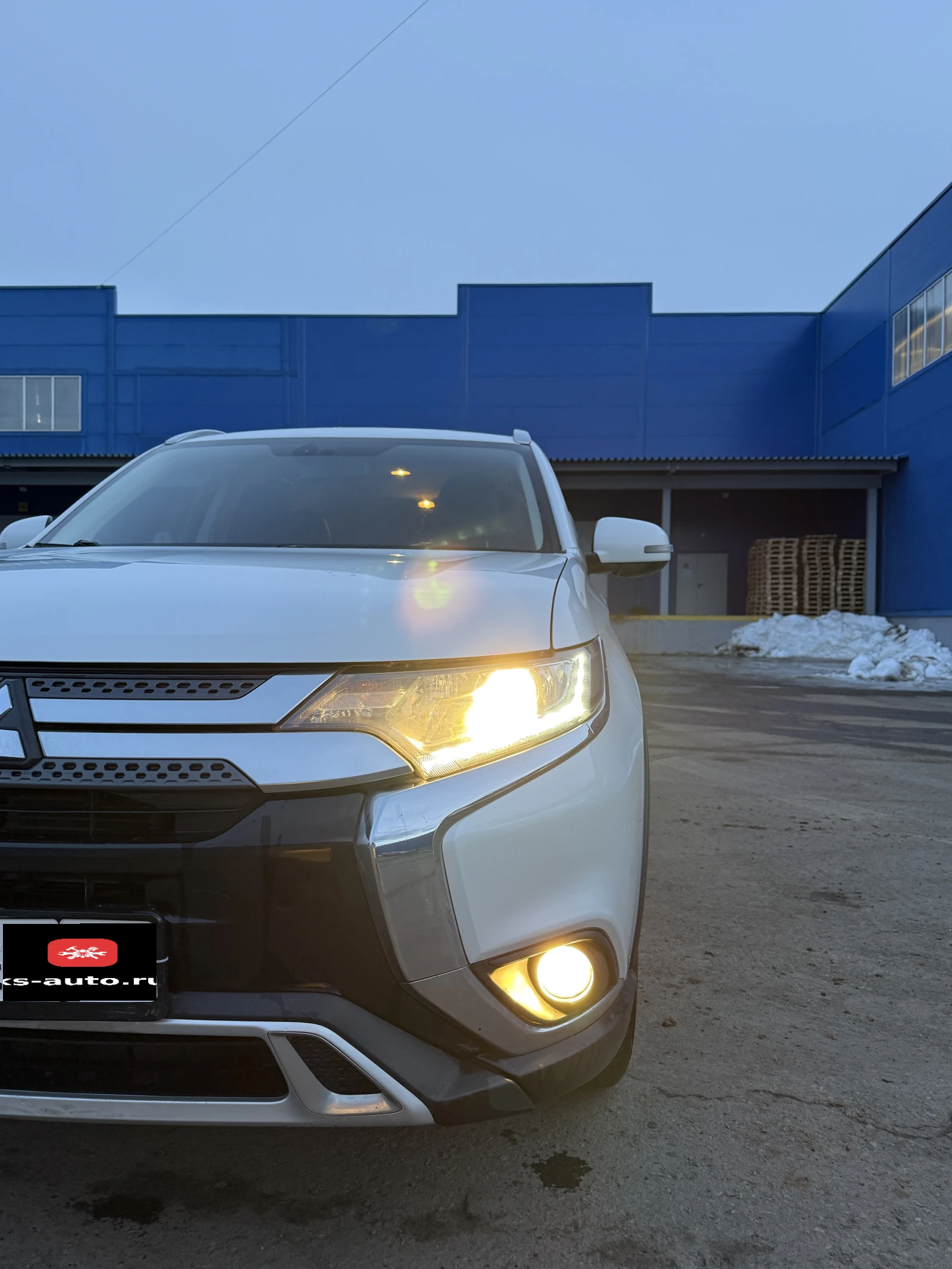 Mitsubishi Outlander, 2019г, полный привод, вариатор