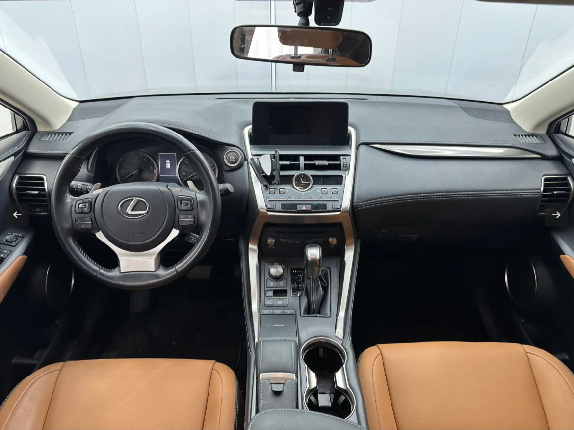 Lexus NX, 2021г, передний привод, вариатор