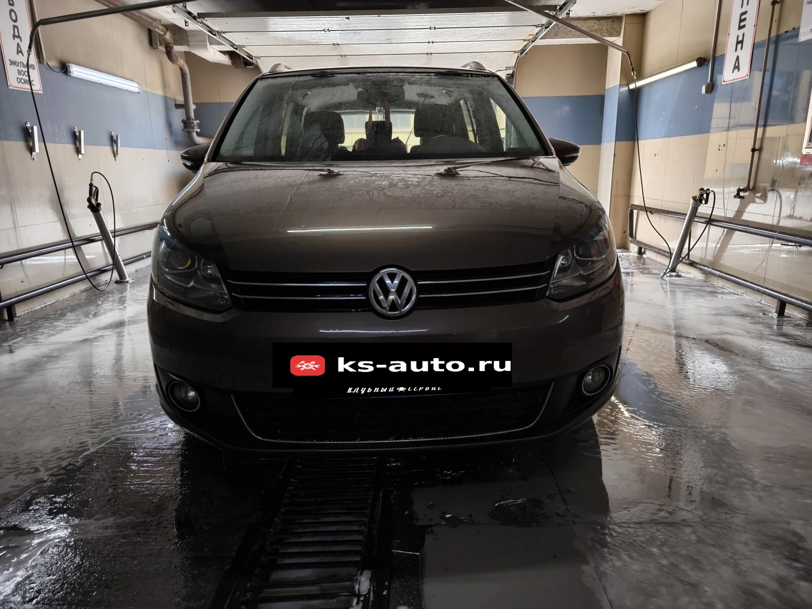 Volkswagen Touran, 2012г, передний привод, робот