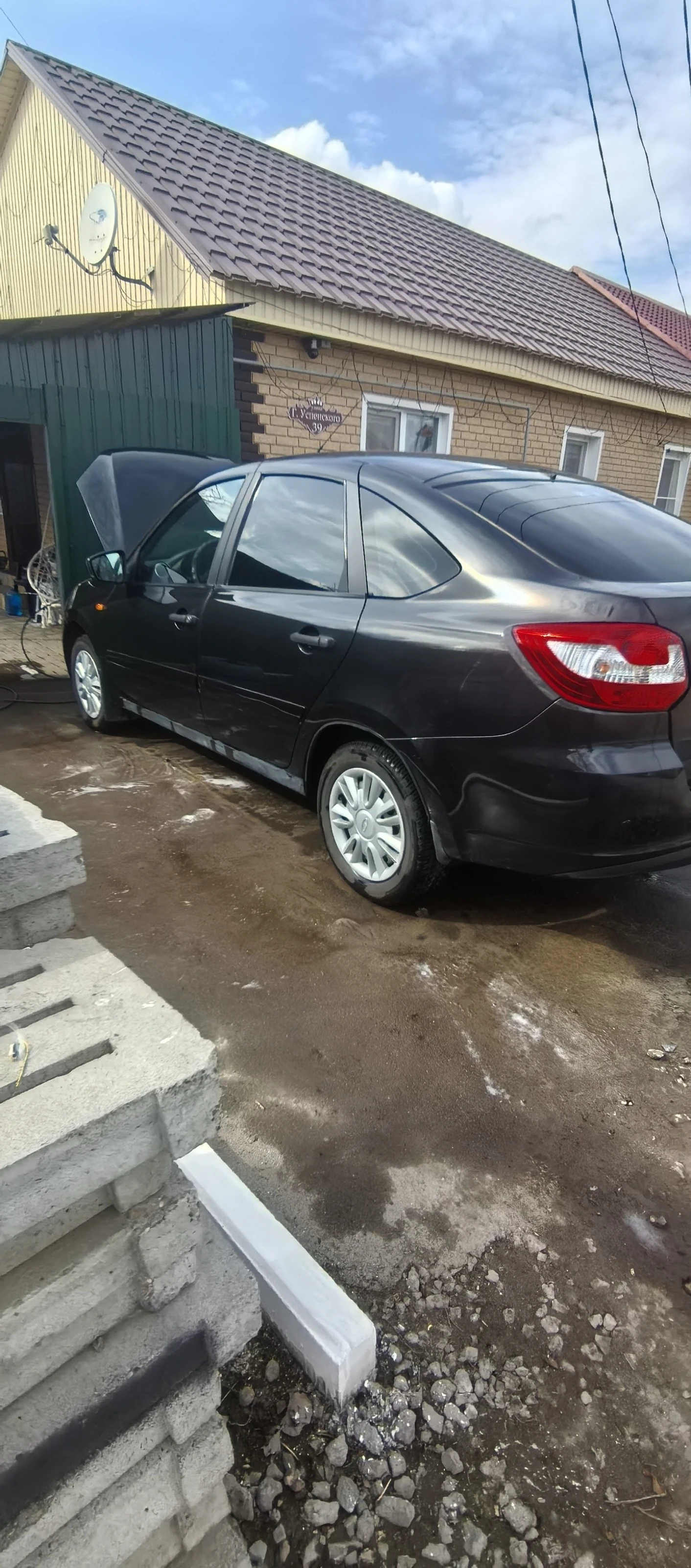 Lada (ВАЗ) Granta, 2014г, передний привод, механика