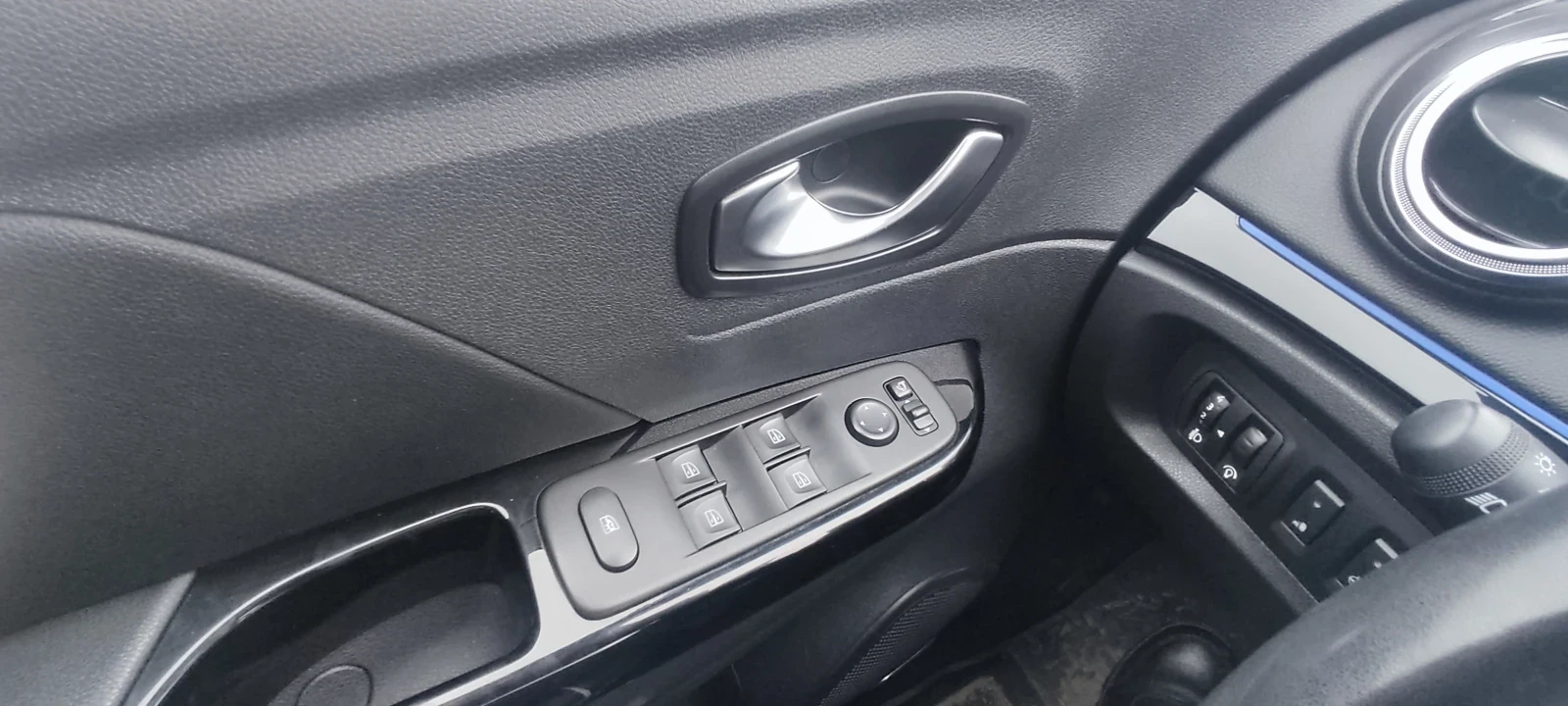 Renault Kaptur, 2020г, полный привод, вариатор