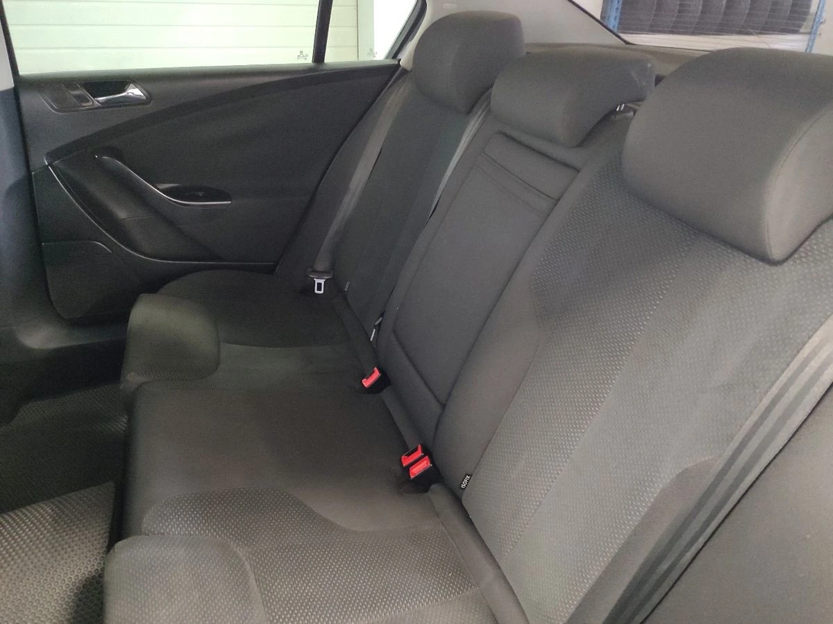 Volkswagen Passat, 2006г, передний привод, автомат