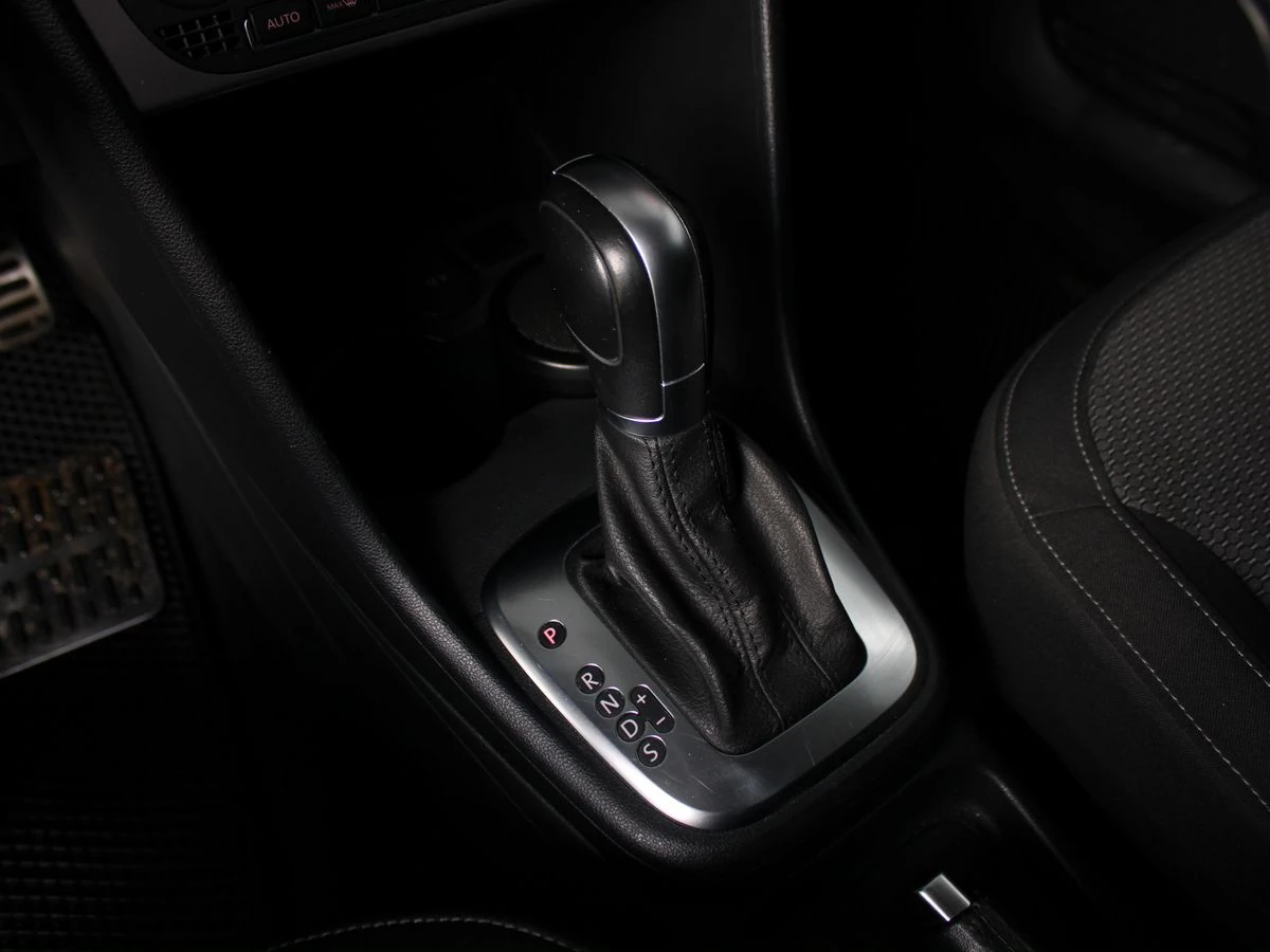 Volkswagen Polo, 2018г, передний привод, автомат