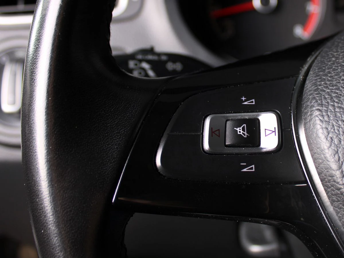 Volkswagen Polo, 2018г, передний привод, автомат