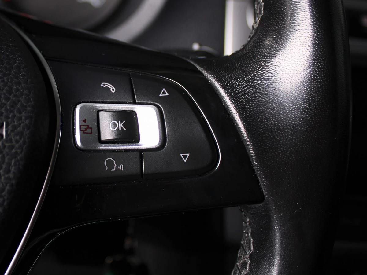 Volkswagen Polo, 2018г, передний привод, автомат