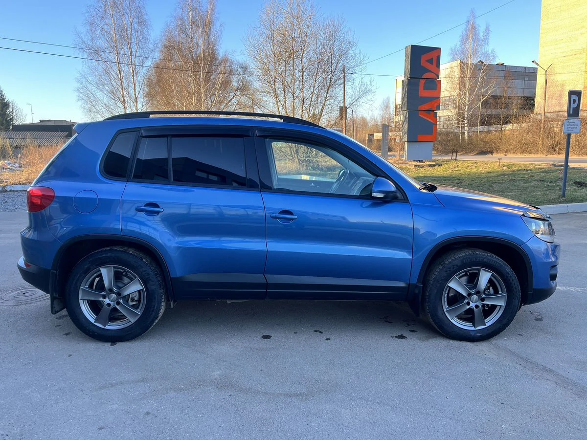 Volkswagen Tiguan, 2011г, передний привод, механика