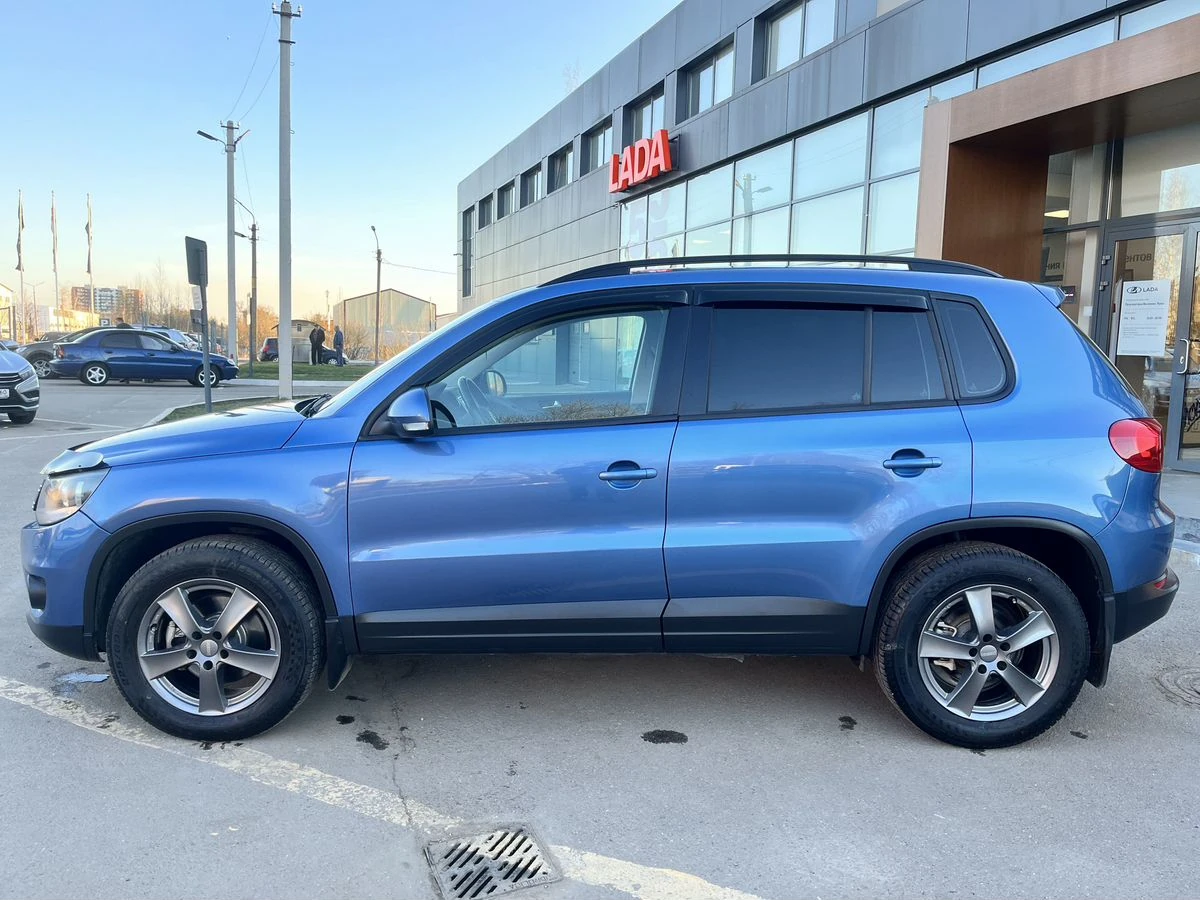 Volkswagen Tiguan, 2011г, передний привод, механика