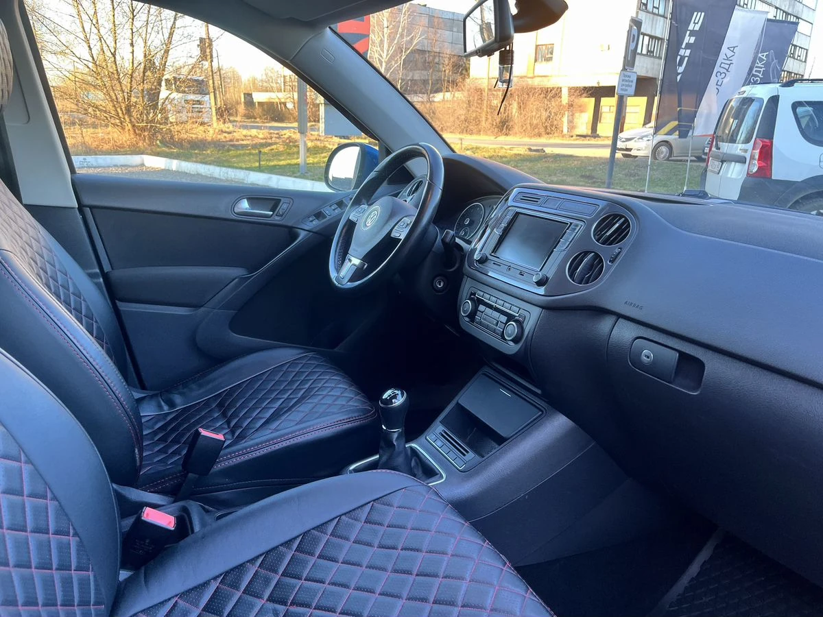 Volkswagen Tiguan, 2011г, передний привод, механика