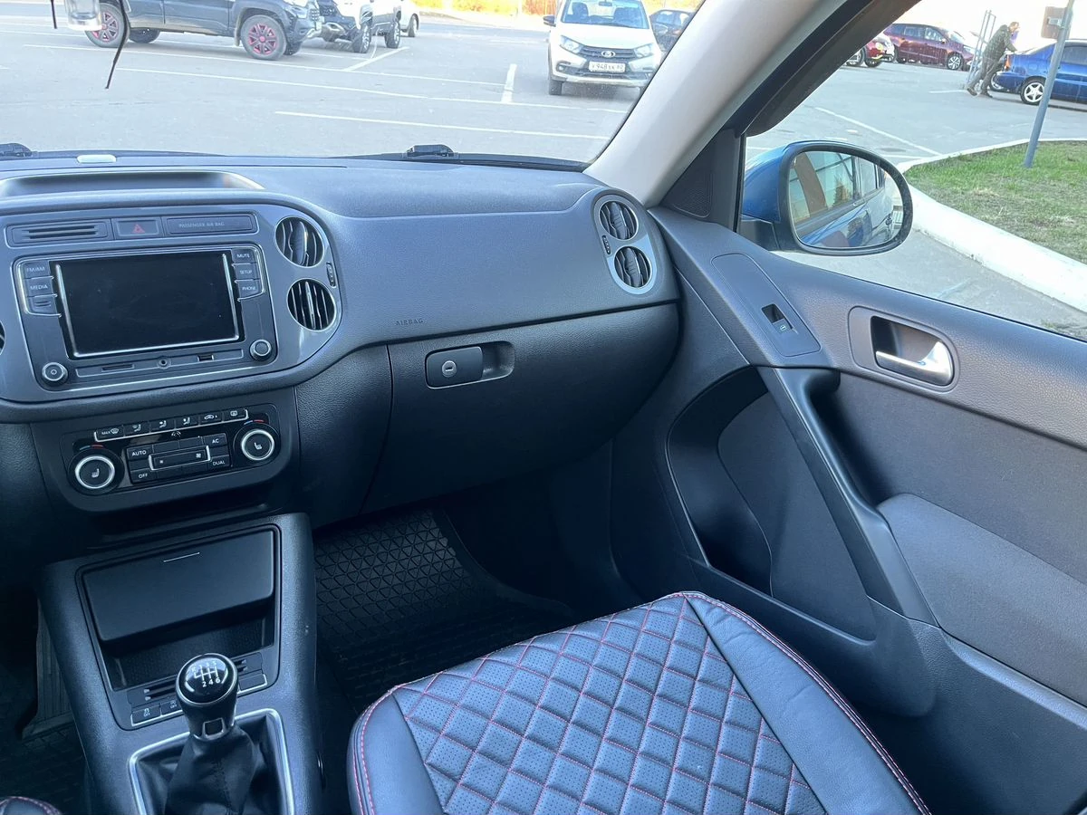 Volkswagen Tiguan, 2011г, передний привод, механика