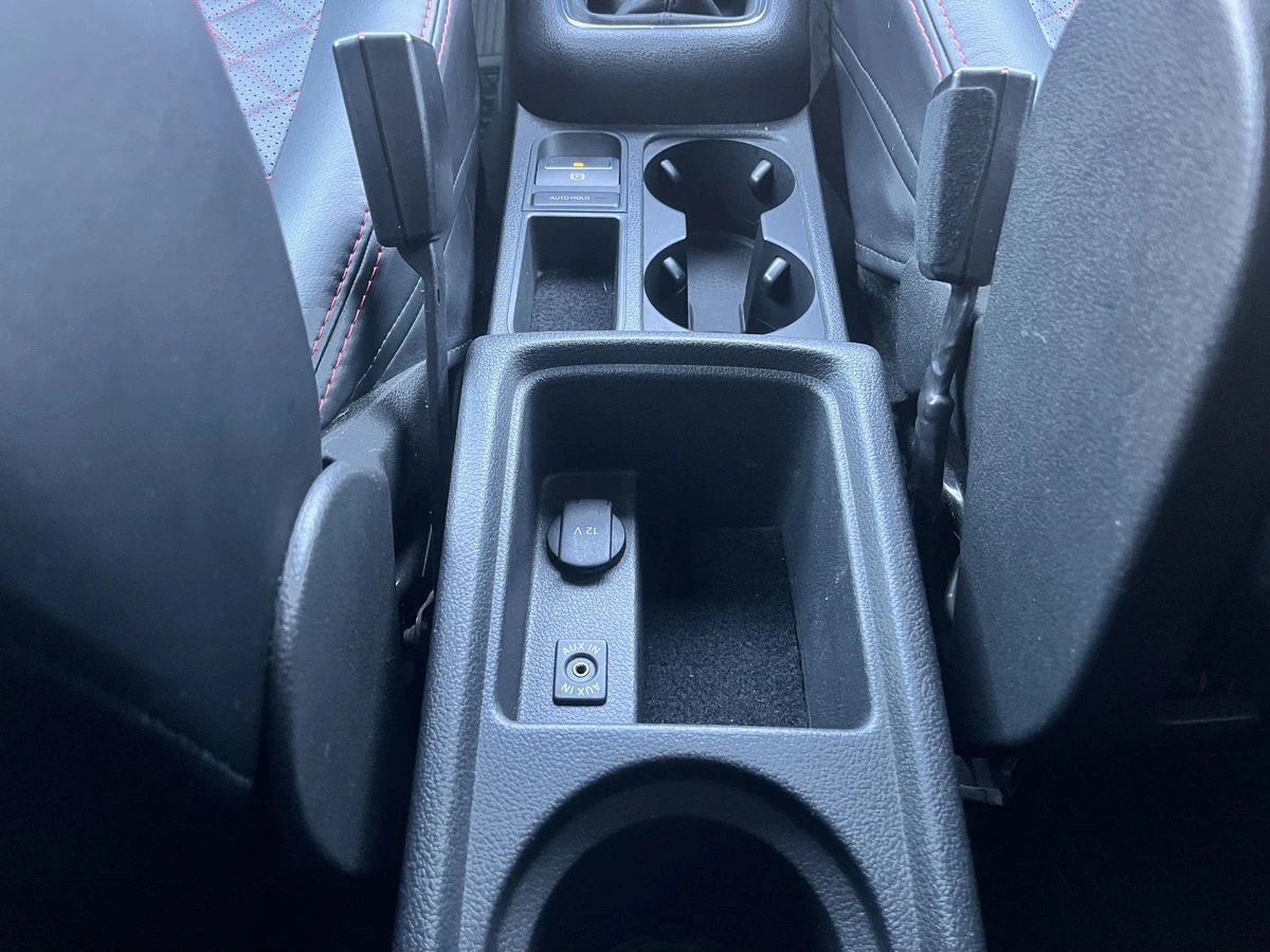 Volkswagen Tiguan, 2011г, передний привод, механика