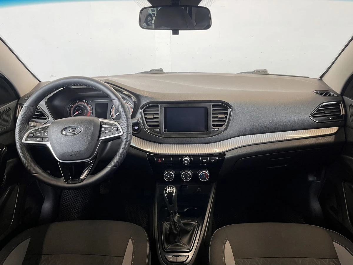 Lada (ВАЗ) Vesta, 2023г, передний привод, механика