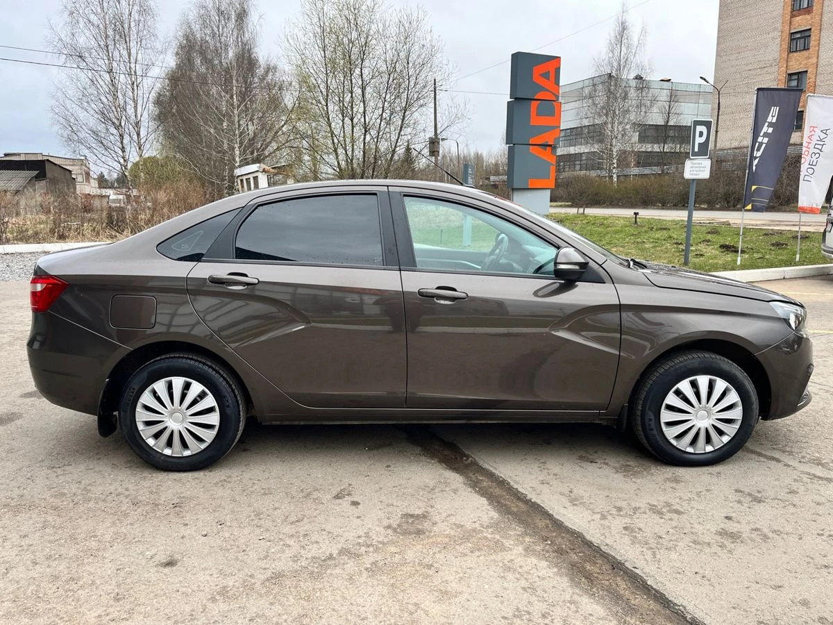 Lada (ВАЗ) Vesta, 2020г, передний привод, механика