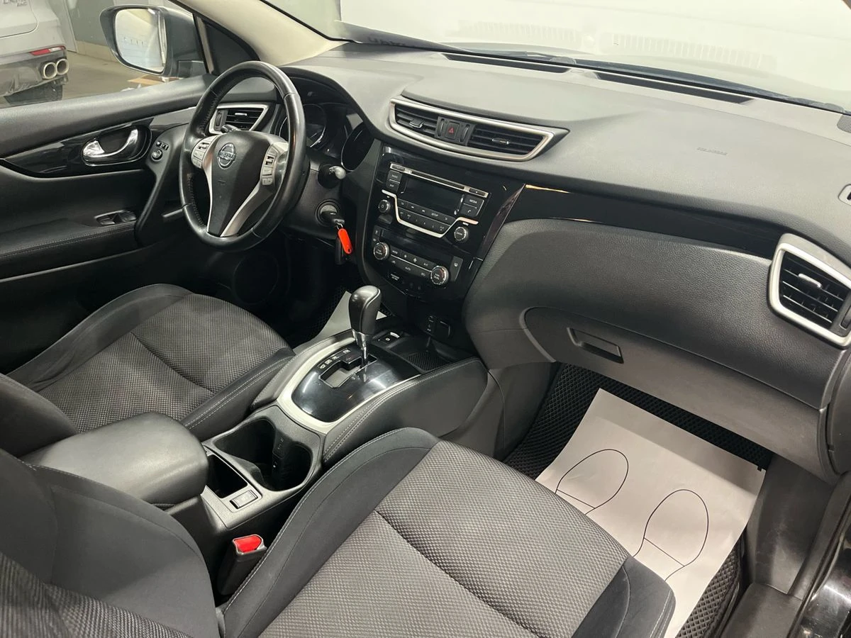 Nissan Qashqai, 2016г, передний привод, вариатор