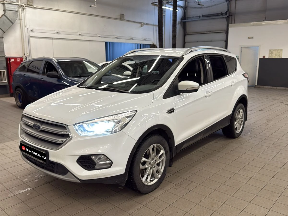 Ford Kuga, 2017г, передний привод, автомат