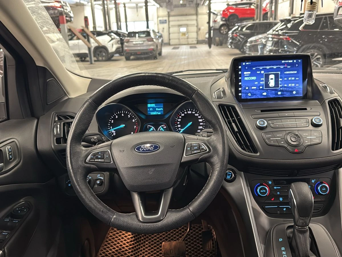 Ford Kuga, 2017г, передний привод, автомат